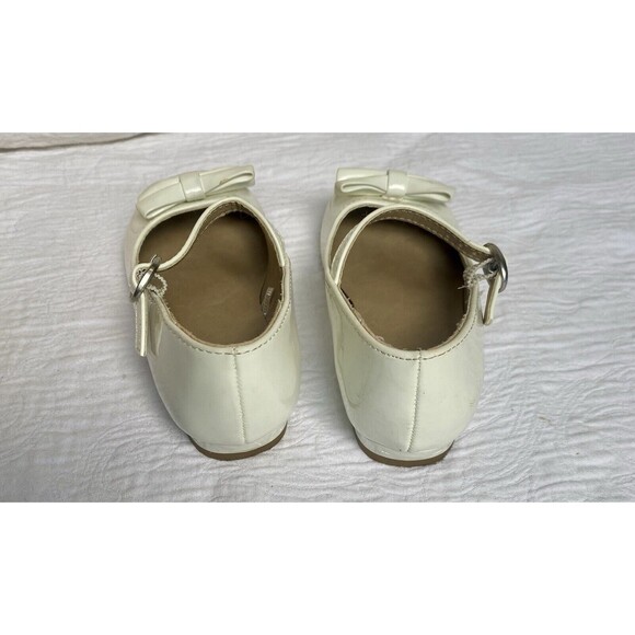 Toddler Girls Children's Place White Dress Shoes with Bow Patent Size 8 Toddler - Picture 10 of 13